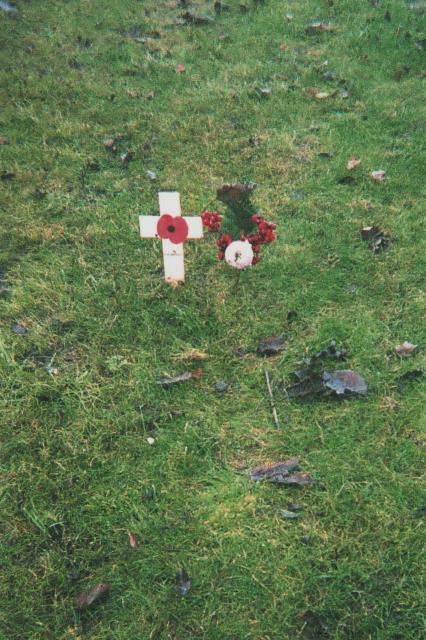 6 Whitstable Cemetery Oblt Gerhard M&uuml;ller and Oblt Horst von der Groeben via Potter