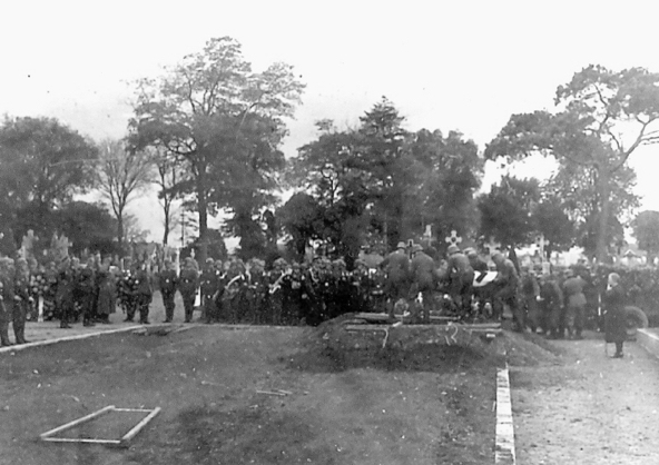 6 Burial of Kanka 28.10.42