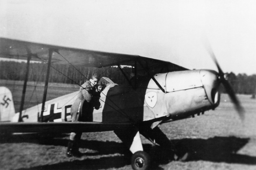 (24) Ready for flight