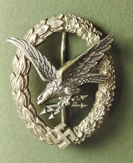 12 R.Op badge