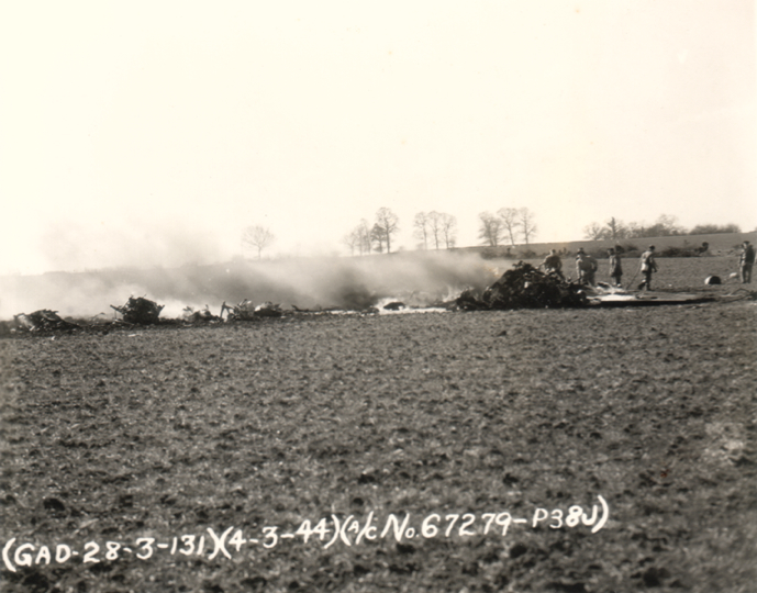 44-03-04 42-67279 P-38J Photo 03