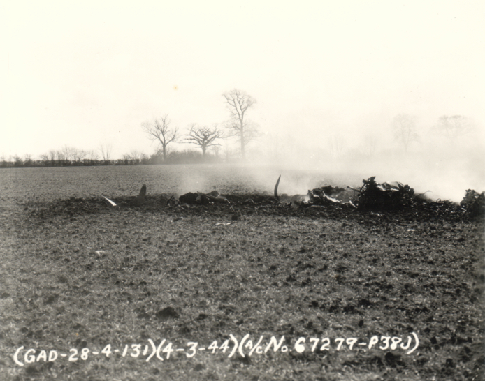 44-03-04 42-67279 P-38J Photo 04